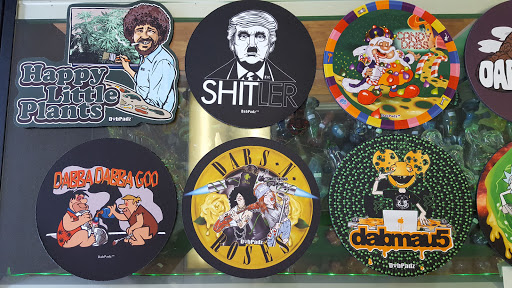 Tobacco Shop «Glass City Smoke Shop», reviews and photos, 1719 Spring Garden St, Greensboro, NC 27403, USA