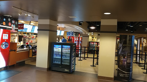 Shopping Mall «Woodlands Square», reviews and photos, 3150 Tampa Rd, Oldsmar, FL 34677, USA