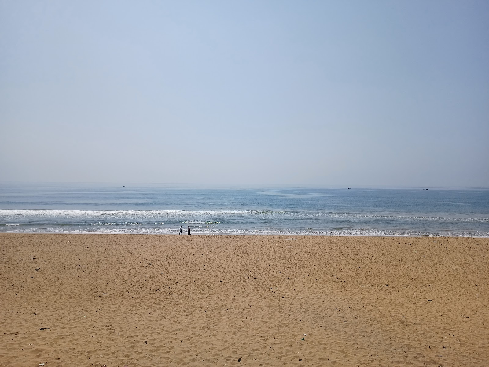 Foto de Balighai Beach - lugar popular entre os apreciadores de relaxamento