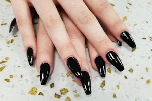 Lee Nails of Orland Park image