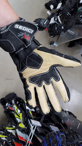 Motorcycle Parts Store «Cycle Gear», reviews and photos, 2052 Lincoln Hwy, Edison, NJ 08817, USA