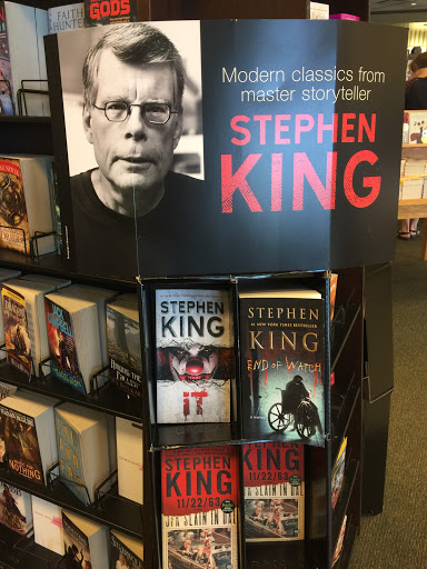 Barnes & Noble image