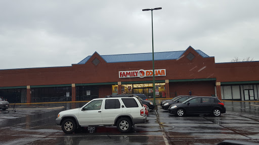 Dollar Store «FAMILY DOLLAR», reviews and photos, 275 Muddy Branch Rd, Gaithersburg, MD 20878, USA
