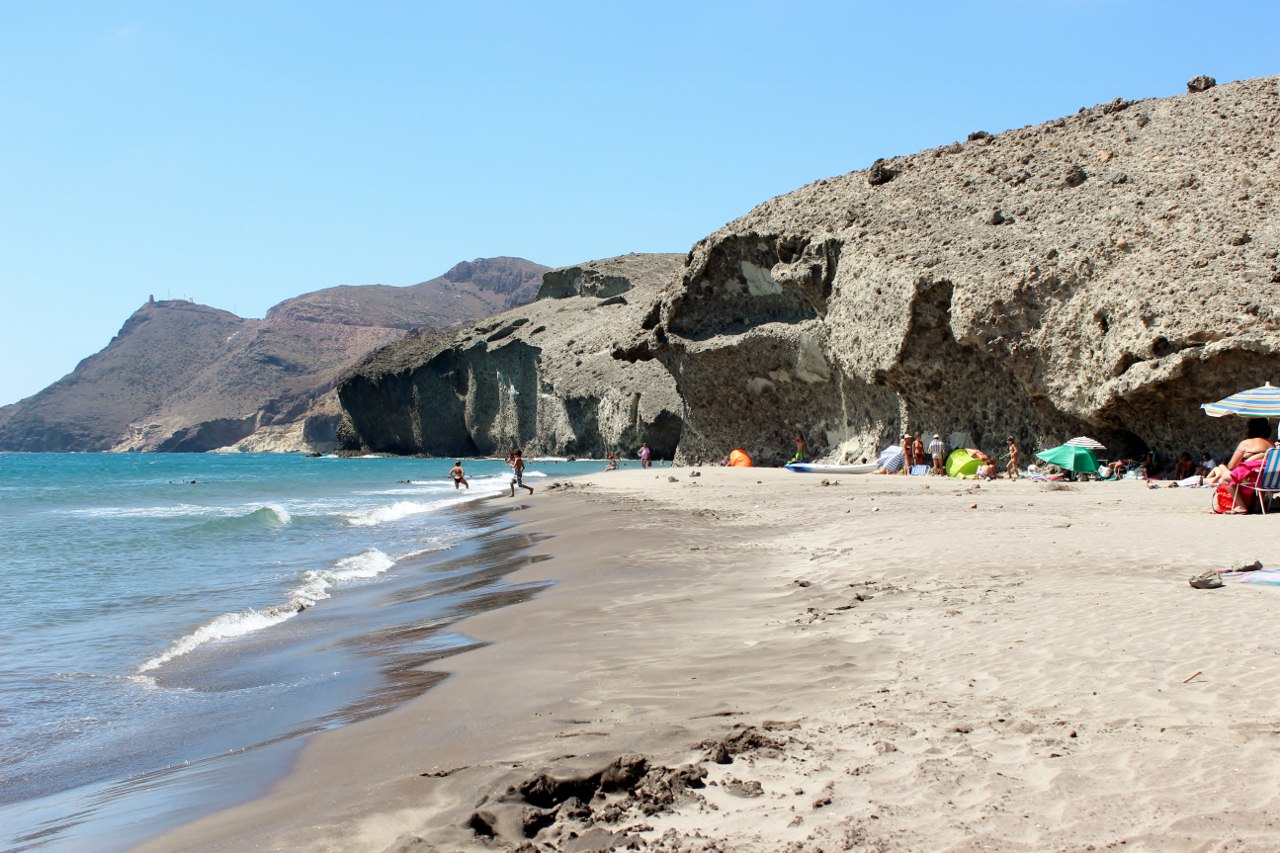 Foto di Cala de la Media Luna ubicato in zona naturale