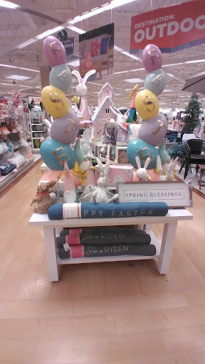 Department Store «Marshalls & HomeGoods», reviews and photos, 6128 Grand Ave, Gurnee, IL 60031, USA