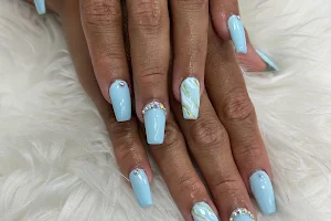 Vivi Nails image