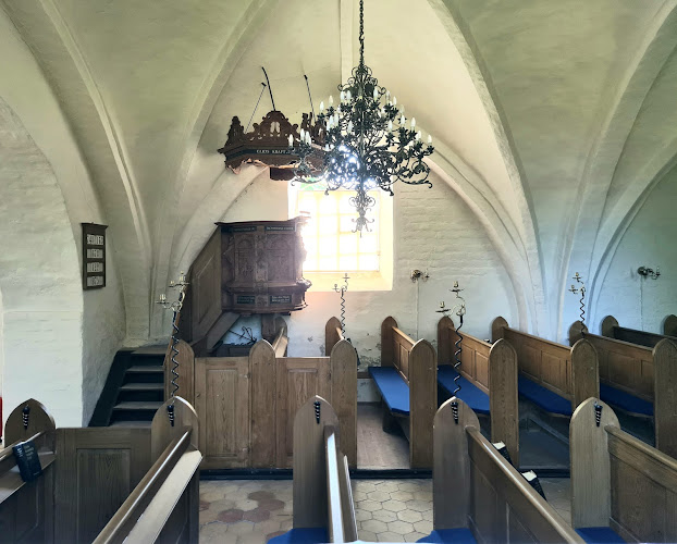 Anmeldelser af Stadager Kirke i Ringsted - Kirke