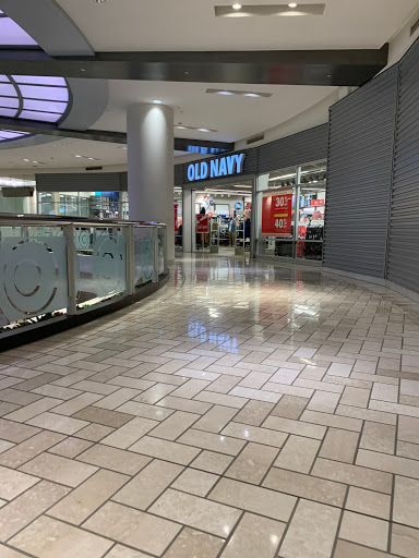 Clothing Store «Old Navy», reviews and photos, 1961 Chain Bridge Rd, McLean, VA 22102, USA