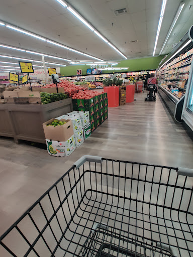 Supermarket «Rowes Supermarket», reviews and photos, 8595 Beach Blvd #329, Jacksonville, FL 32216, USA