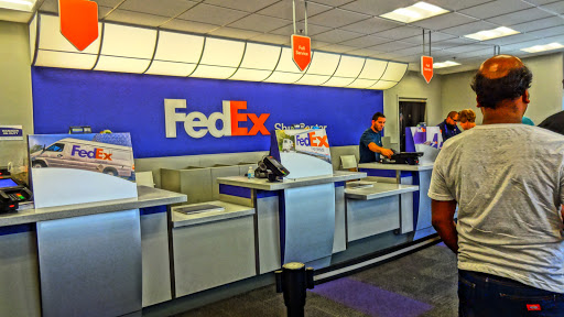 Shipping and Mailing Service «FedEx Ship Center», reviews and photos, 710 Dado St, San Jose, CA 95131, USA