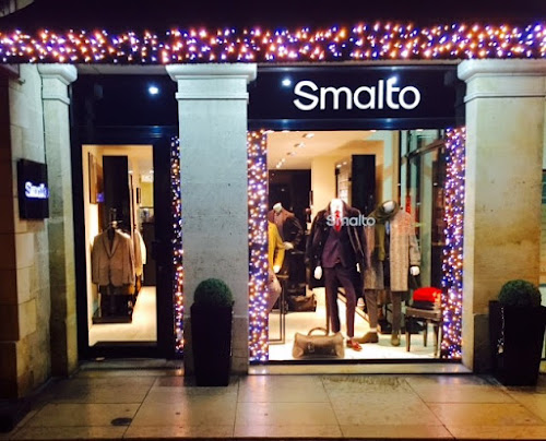 Magasin de vêtements pour hommes Francesco Smalto International Bordeaux