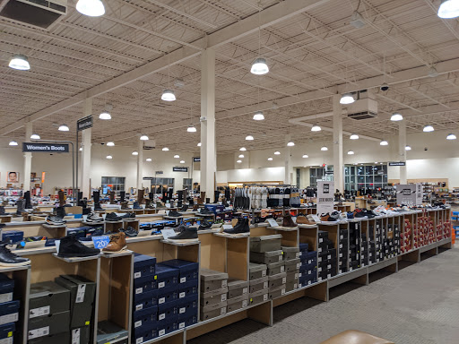 Shoe Store «DSW Designer Shoe Warehouse», reviews and photos, 12658 Riverdale Blvd, Coon Rapids, MN 55448, USA