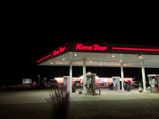 Convenience Store «Kwik Trip #379», reviews and photos, 1701 Monks Ave, Mankato, MN 56001, USA