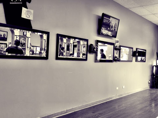 Barber Shop «Father & Son Barber Shop», reviews and photos, 5806 N Broadway St # 4, Chicago, IL 60660, USA