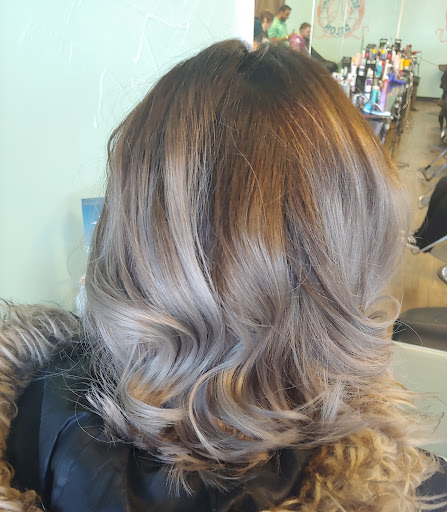 Hair Salon «Beach Beauty Salon», reviews and photos, 7916 Fegenbush Ln, Louisville, KY 40228, USA