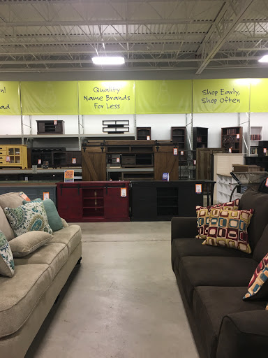 Furniture Store «Weekends Only Furniture & Mattress», reviews and photos, 8315 Center Run Dr, Indianapolis, IN 46250, USA