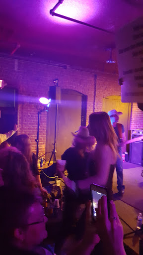 Night Club «The Waterfront Tavern 