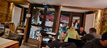 Atmosphère du Restaurant français Chez Constant à Chamonix-Mont-Blanc - n°6
