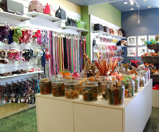 Pet Store «Muttropolis La Jolla», reviews and photos, 7755 Girard Ave, La Jolla, CA 92037, USA