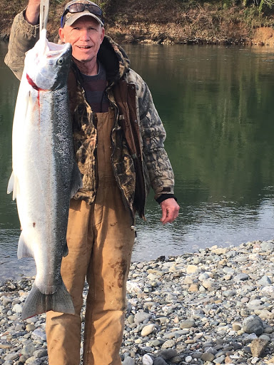 Sporting Goods Store «Rogue Outdoor Store», reviews and photos, 29865 Ellensburg Ave, Gold Beach, OR 97444, USA