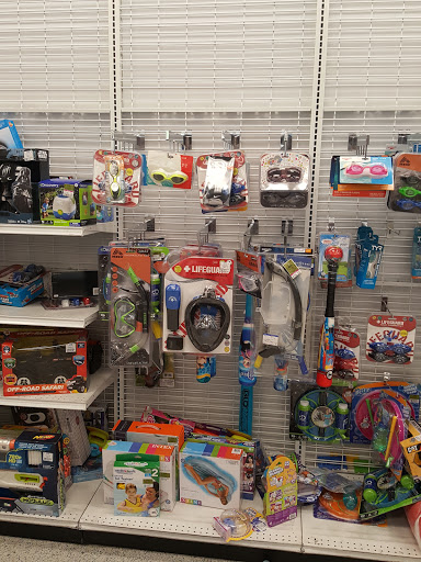 Clothing Store «Ross Dress for Less», reviews and photos, 9820 W Lower Buckeye Rd, Tolleson, AZ 85353, USA