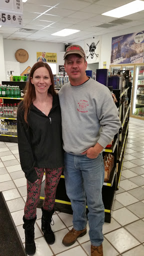 Tobacco Shop «Smoker Friendly Liquor Plus Hurricane», reviews and photos, 3524 Teays Valley Road, Hurricane, WV 25526, USA