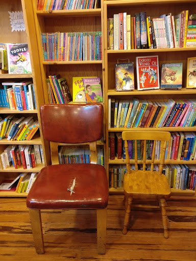 Book Store «Alley Cat Bookstore and Gallery», reviews and photos, 3036 24th St, San Francisco, CA 94110, USA