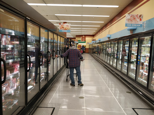 Supermarket «Giant Eagle Supermarket», reviews and photos, 200 Allegheny River Blvd, Verona, PA 15147, USA