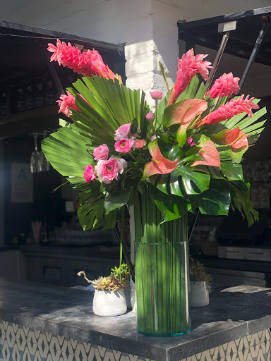 Florist «XO Bloom», reviews and photos, 966 S Westlake Blvd #4, Westlake Village, CA 91361, USA