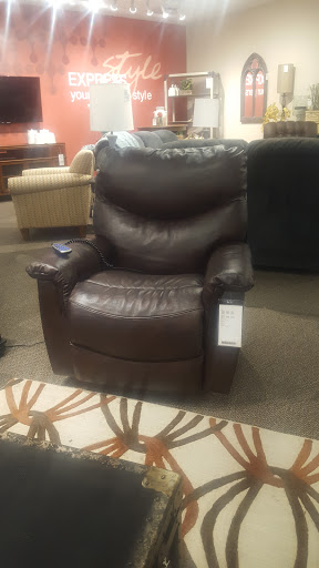 Furniture Store «La-Z-Boy Furniture Galleries», reviews and photos, 4364 Mills Cir, Ontario, CA 91764, USA