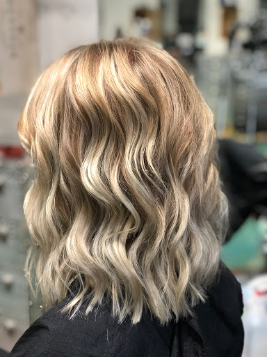 Spa «Strada Salon & Spa», reviews and photos, 1540 Carlemont Dr, Crystal Lake, IL 60014, USA