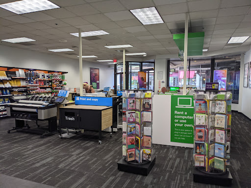 Print Shop «FedEx Office Print & Ship Center», reviews and photos, 13085 Worldgate Dr, Herndon, VA 20170, USA