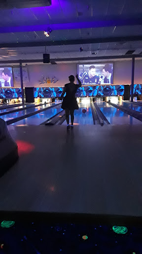 Bowling Alley «Oak Ridge Bowling Center», reviews and photos, 246 S Illinois Ave, Oak Ridge, TN 37830, USA