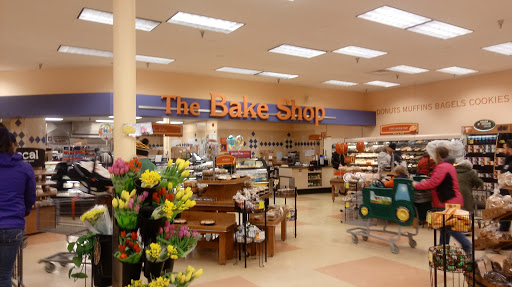 Grocery Store «Hannaford Supermarket», reviews and photos, 383 Wilson St, Brewer, ME 04412, USA