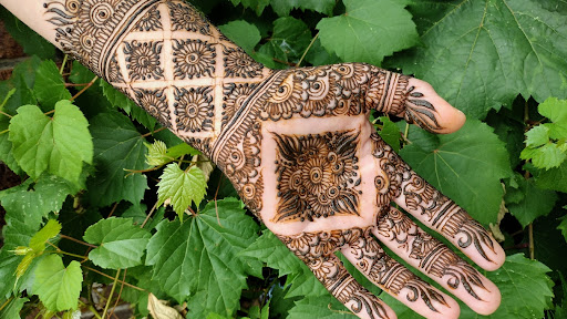 Grassroots Henna and Design