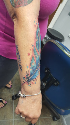 Tattoo Shop «Resurrection Ink Tattoos and Body Piercing», reviews and photos, 310 E Montgomery Cross Rd, Savannah, GA 31406, USA