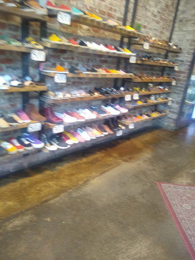 Shoe Store «DNA Footwear Williamsburg», reviews and photos, 133 N 7th St, Brooklyn, NY 11249, USA