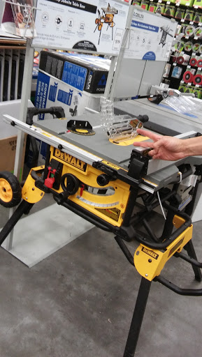 Shopping Mall «Richardson Square», reviews and photos, 501 S Plano Rd, Richardson, TX 75081, USA