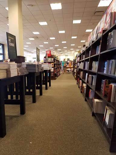 Barnes & Noble image
