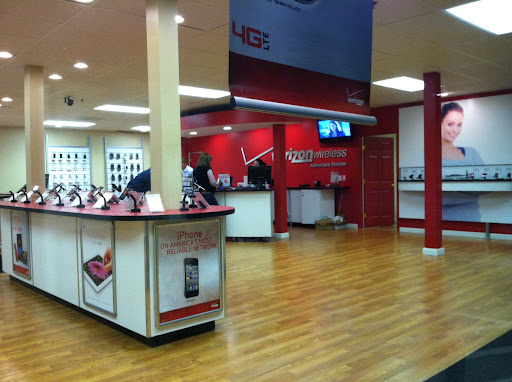 Cell Phone Store «Verizon Wireless and FiOS Retailer - IM Wireless», reviews and photos, 157 Main St, North Reading, MA 01864, USA