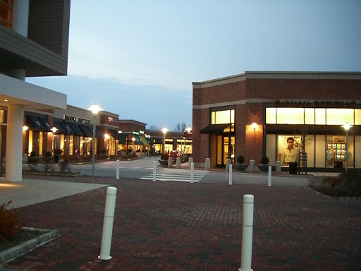 Clothing Store «Banana Republic», reviews and photos, 640 Commons Way, Bridgewater, NJ 08807, USA