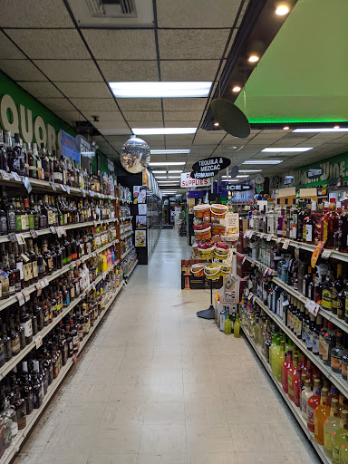 Liquor Store «Evanston 1st Liquors», reviews and photos, 1019 Davis St, Evanston, IL 60201, USA