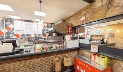 Pizza’n chick - Av. Alejandro Rubio, 57D, 28794 Guadalix de la Sierra, Madrid, Spain