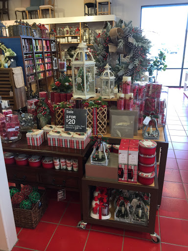 Home Goods Store «Pier 1 Imports», reviews and photos, 700 Commerce Blvd, Dickson City, PA 18519, USA