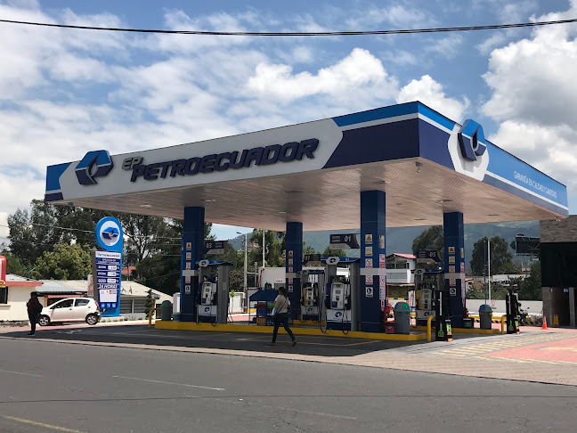 Opiniones de Estación de Servicio San Rafael - PETROECUADOR en Quito - Gasolinera