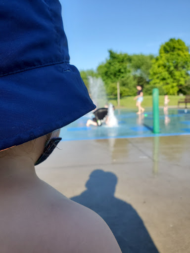 Park «Fountain Square Park», reviews and photos, 1751 Gibson Dr, Elk Grove Village, IL 60007, USA