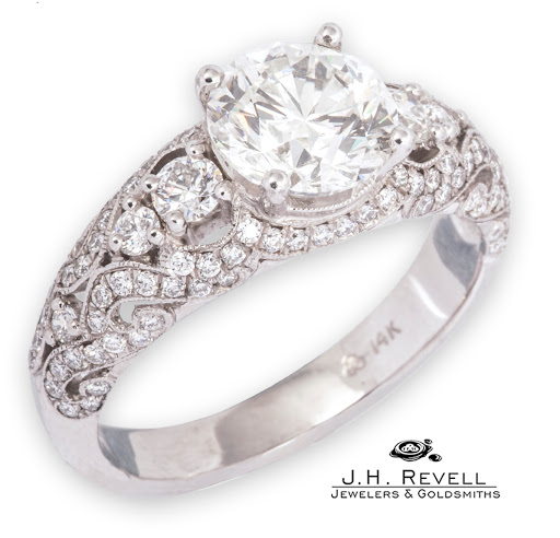 Jewelry Store «Revell Jewelers», reviews and photos, 904 Middle Rd, Bettendorf, IA 52722, USA