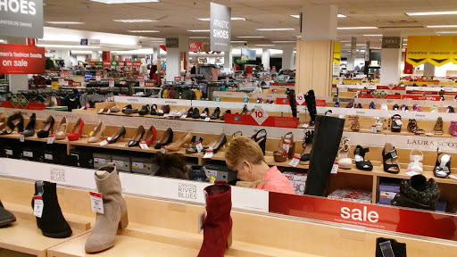 Shopping Mall «Altamonte Mall», reviews and photos, 451 E Altamonte Dr, Altamonte Springs, FL 32701, USA