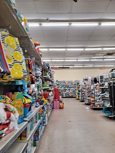 Discount Store «Dollar General», reviews and photos, 1620 E Hallandale Beach Blvd, Hallandale Beach, FL 33009, USA