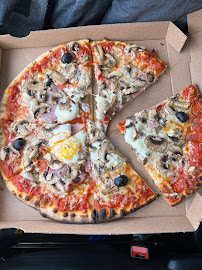 Plats et boissons du Pizzas à emporter LE KIOSQUE A PIZZAS ERNEE - n°6